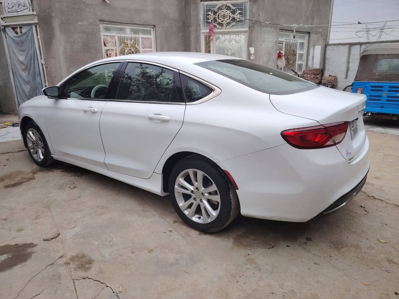 كرايسلر 200c للبيع فقط سعرها 95 وبيهه مجال قليل
مديل 2015 
سنويه جديده 
هزه قبل سنه
راعيهه يريد تحويل الي مايحول لسياره لايخابر 
سبب البيع التحويل شرط 
سياره نضيفه كلش 
ماشيه 146 ميل
رقم ذي قار انكليزي جديد 
مكينه وگير 9 نمر كفاله 
ضربتهه خفيفه دعاميه وشويه من بدايت البنيد ومبدل بدنه اماميه للترتيب مال وجه السياره وراجع نفسه وشويه من بدايت الجاملغ يم اللايت 
بيهه بارد بلباب عكس السايق الخلفي وغليل صبغ بلداير نفسه الي يم الباب الخلفي عكس السايق

حداديه نضيفه 
تايرات نضيفه 
مواصفات السياره عاديه تحكم ستيرن + گير ماوس+شاشه تاب عل نضام المريكي+كامرا داشكام+لايت عدسات زنوب ثلجي 
سياره خير من الله ونضيفه محرك قتصادي 2400 
انه بلبصره كرمه علي وراعي السياره الشرعي ناصريه وشخص الي اخذت منه سياره عنده وكاله عامه بيهه ورقمي ***********
ملاحضه : سونار مرفق بلمنشور 
هااي كل تفاصيل السياره اقراهن عدل يلا اتخابرني
