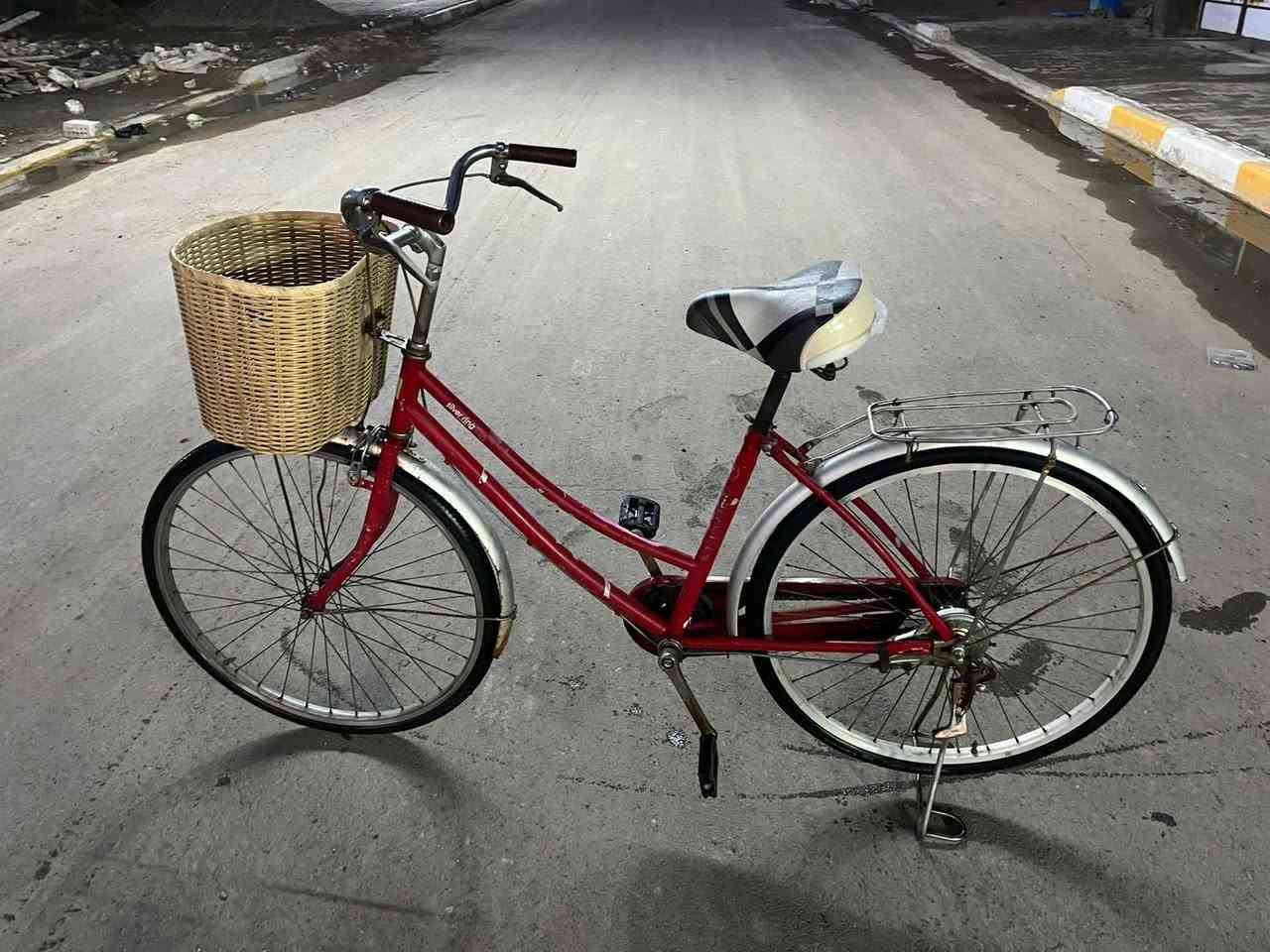 السلام عليكم باسكل حجم ٢٦ ياباني اصلي نظيف جدا السعر ٦٥ الف ***********َ ***********
