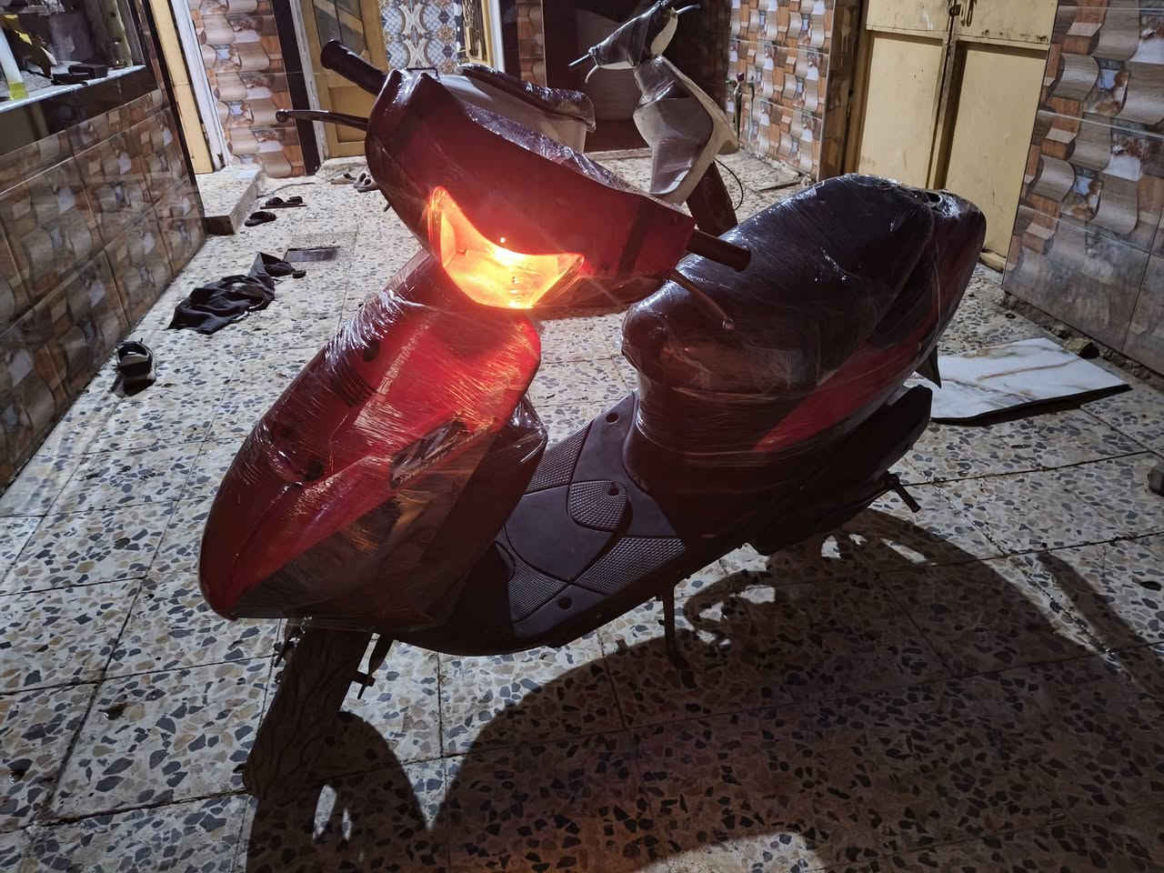 السلام وعليكم دراجه ساسوكي البيع  سلف وهندر السعر 140 المجر الكبير رقم***********
