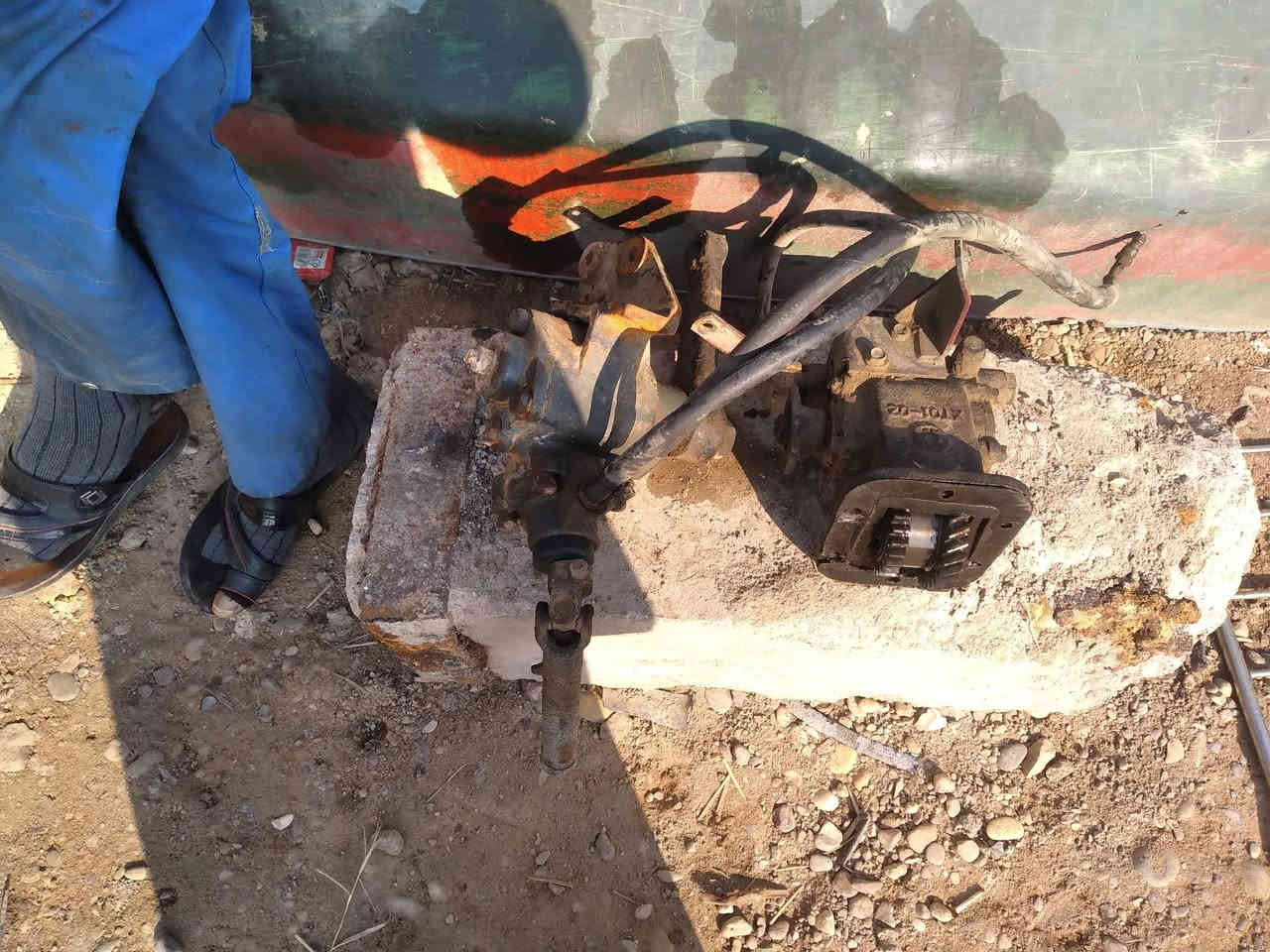 سلام عليكم للبيع جعمقه مال ستيرن و طفشه مال كير قلاب مكاني البصره القرنه نتصال عله الرقم ***********
