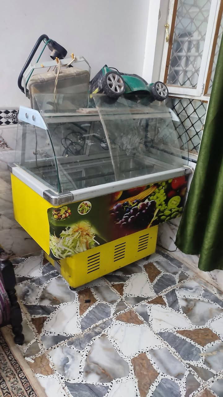 للبيع   عنواني ابو غريب مقابيل معمل حليب بلادي منطقه المنسيه   ***********
***********       👉  عال  واتساب
