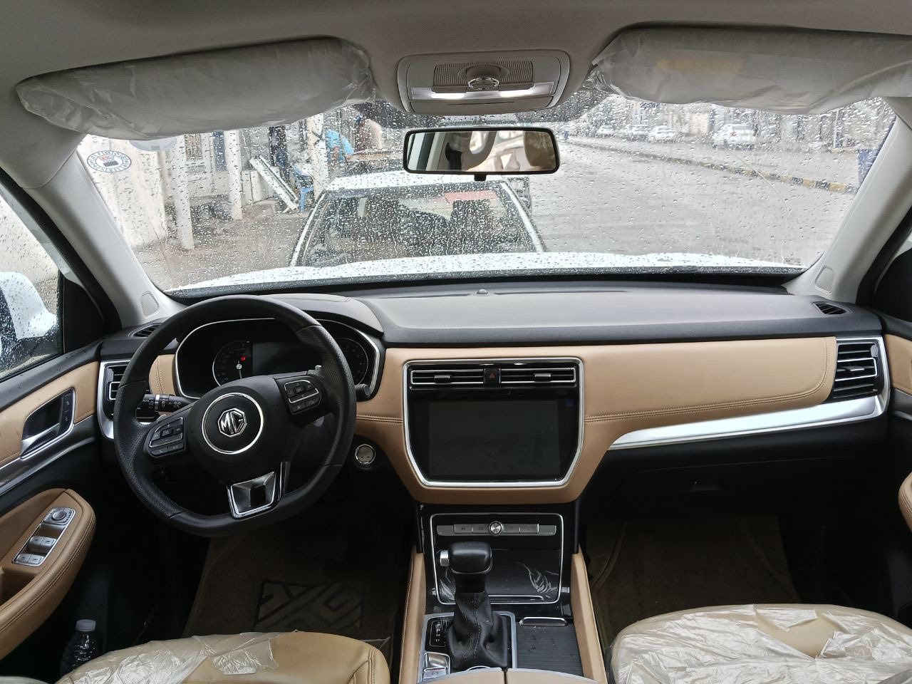 سلام عليكم  عرض للبيع MGRX8  2023 
بحاله الزيرو ماشيه 5 الف كفاله عامه 
رقم اربيل دولي تحويل وكاله حسب الرغبه 
فول موصفات   محرك 2000 تيربو 
👊بنراما
👊بصمه تشغيل وابواب 
👊7 راكب تبريد مركزي 3 قطع
👊دواخل جلد مطعم لونين جلد الفاخر بيجي 
👊فور ويل وماوس تحكم في انظمه للقياده عامه
👊ليت وبكلايت LAD زنون ماطور في اللايتات 
👊 مري شفط ويل كب كرسي كهرباء 
بيه هواي موصفات بعد سياره ماشالله فول وعاليه وترايه يخبل وقتصاديه بنفس الوقت وسريعه تيربو ✈️
السعر 188 ورقه سعر مناسب 
مكاني السياره نجف 
***********
