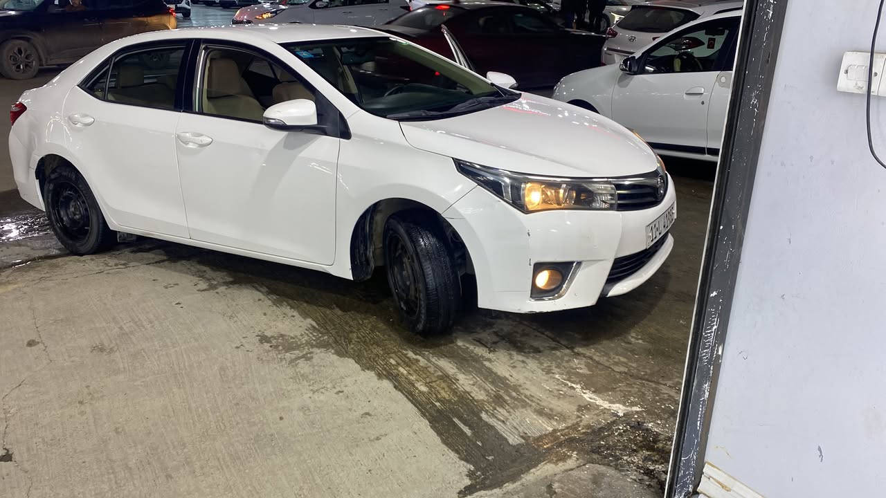 سلام عليكم من رخصت الادمن المحترم 
كورلا خليجي مديل ١٥ للبيع 
سياره مكينه ممفتوح كير 
صدر جديد تخم تاير 
تبريد ثلج سيارة جاهزه 
تحويل مباشر سونر موجود 
بيها شخوط مكان صبغ 
مكان سياره بغداد شعب 
السعر ١٣٣ وبي مجال 
***********
