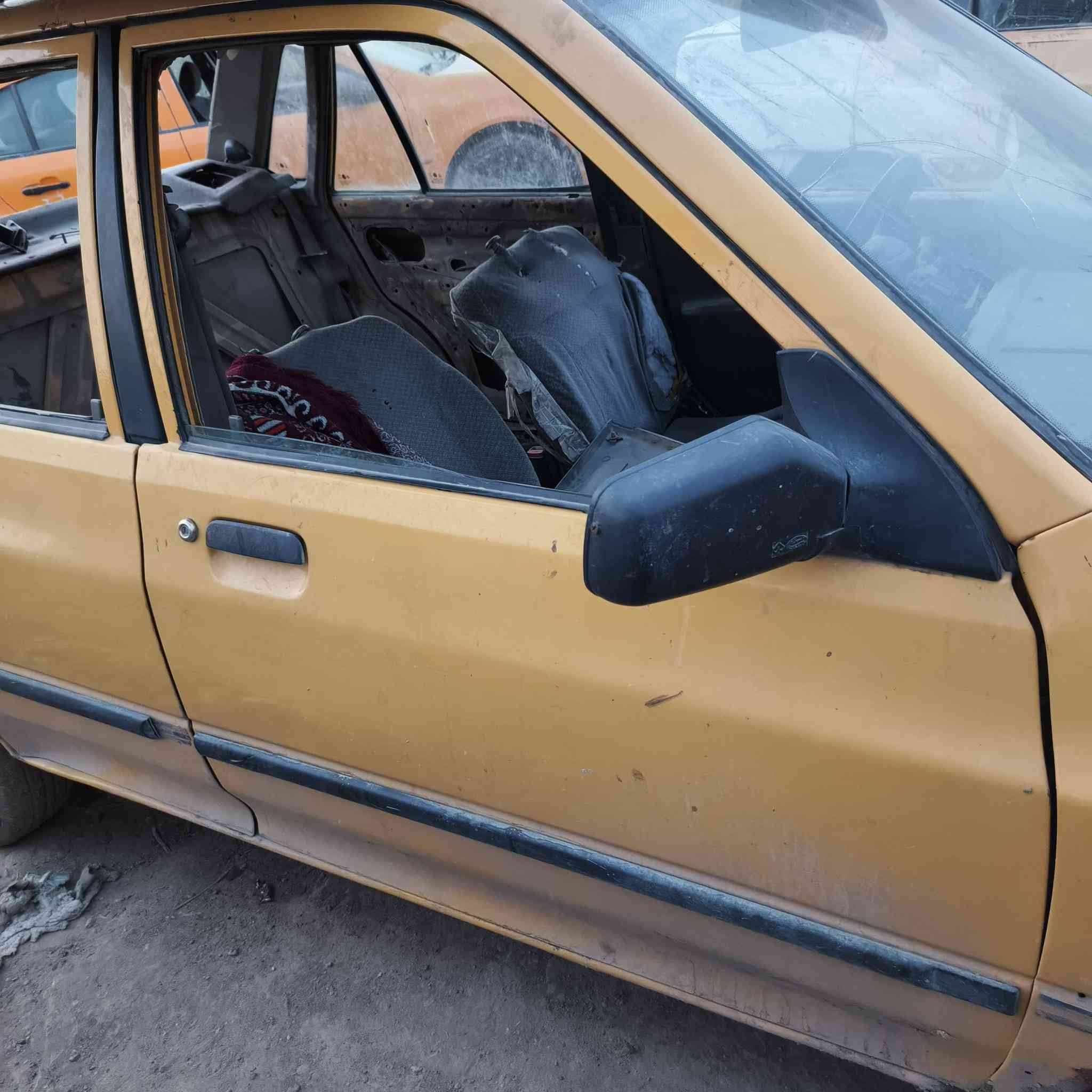 من رخصة الادمن تفصيخ سايبات شتحتاج غراض موجودة وشرط الضمان والنضافه وبسعر مناسب بغداد الشعب الخاص مفتوح اتصال واتساب‏‪***********‬‏
