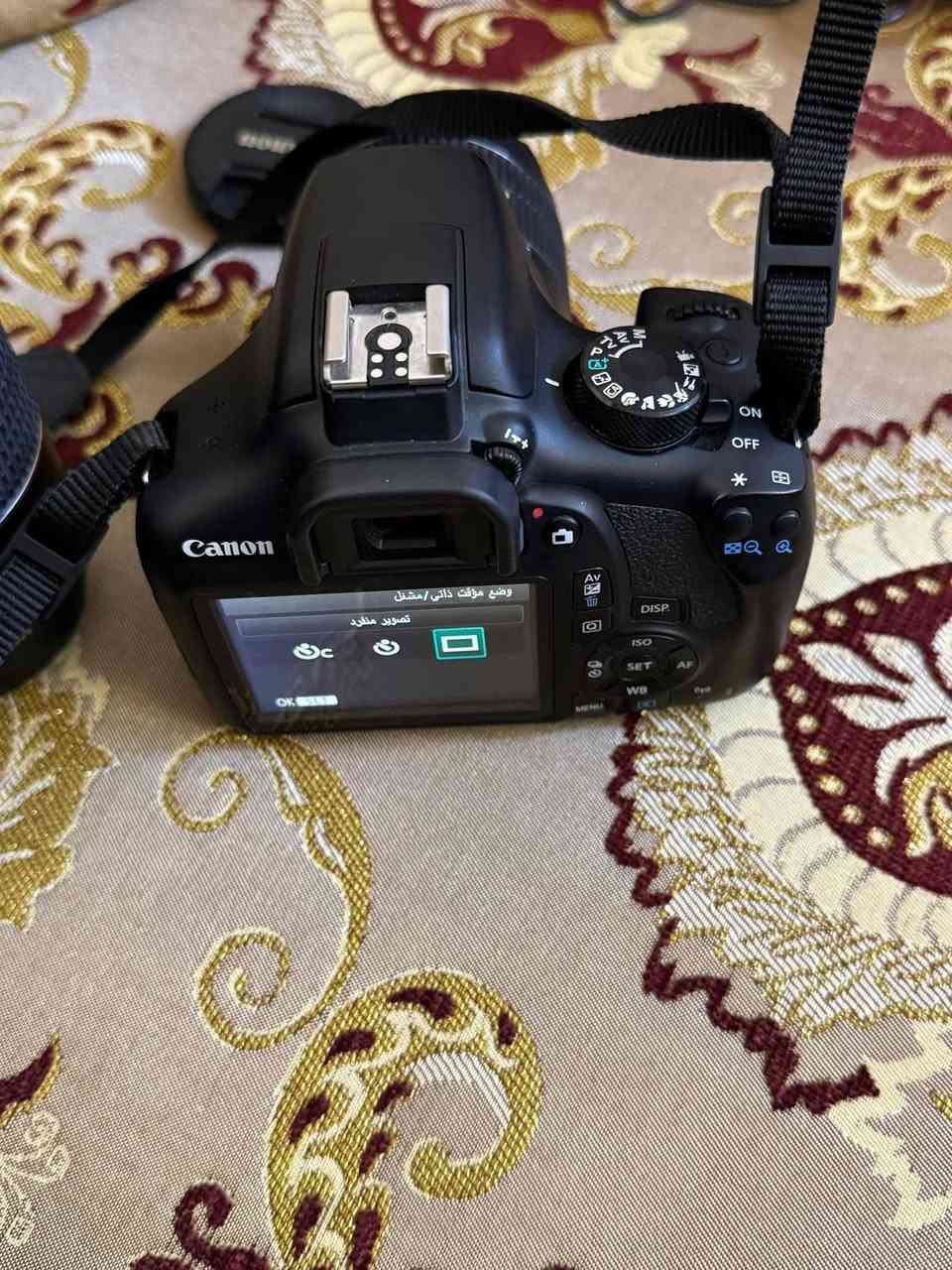 السلام عليكم كامرة كانون 1300D فول مواصفات مع زوم
مع ستاند وحقيبه
الاتصال على الرقم ***********
السعر 500 وبيها مجال
