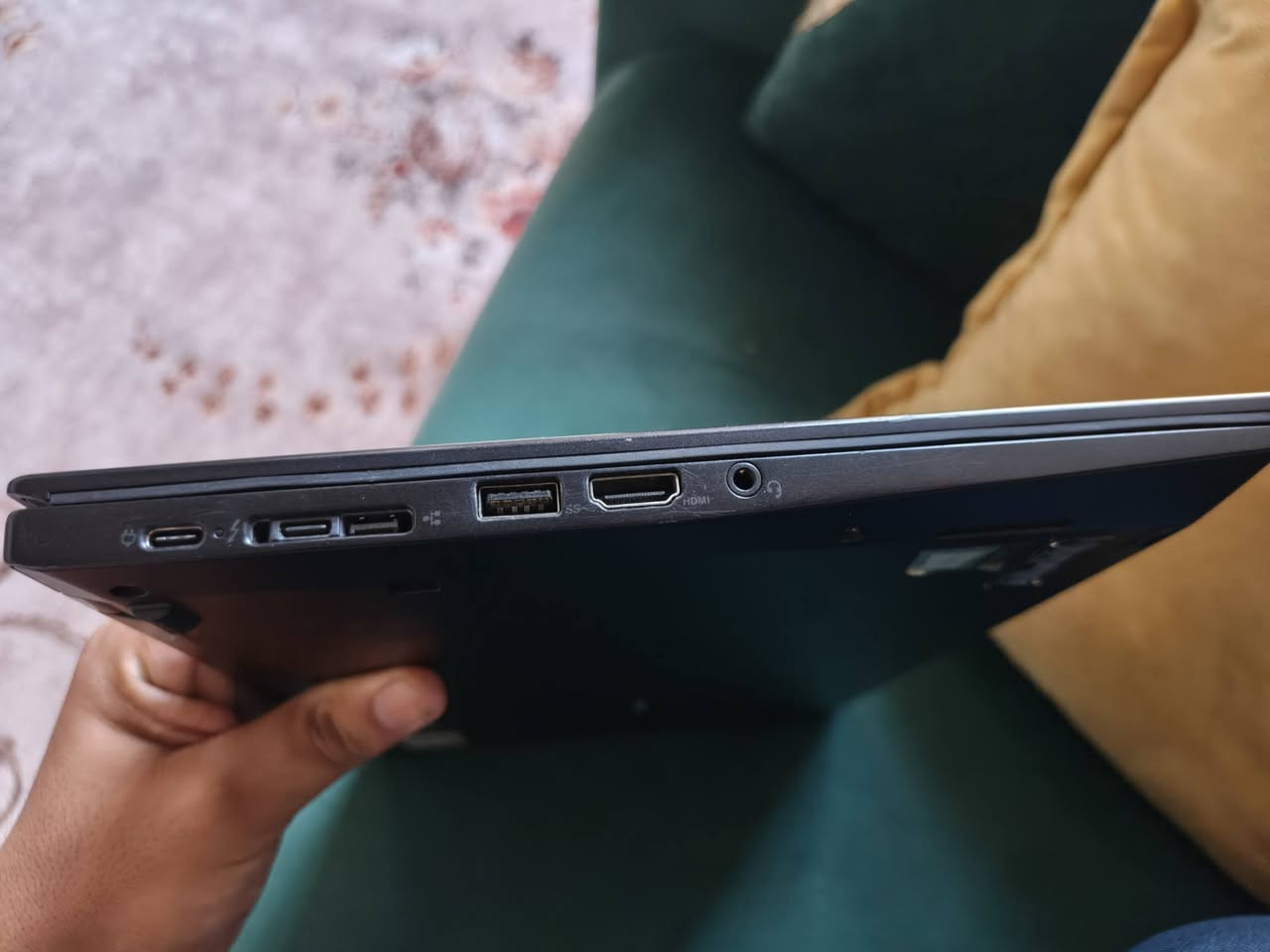 Lenovo ThinkPad t14s
Core i7-10610u
256 ssd nvme
32g DDR4
Gpu intel(r) uhd graphic
لابتوب لمس
بصمة اصبع بصمة وجه
لابتوب مشغل عليه اوتوكاد 2021
و برامج البرمجة قوي و يشتغل طبيعي بدون تأخير 
السعر 485 الف
‏ *********** ‏ للتواصل
