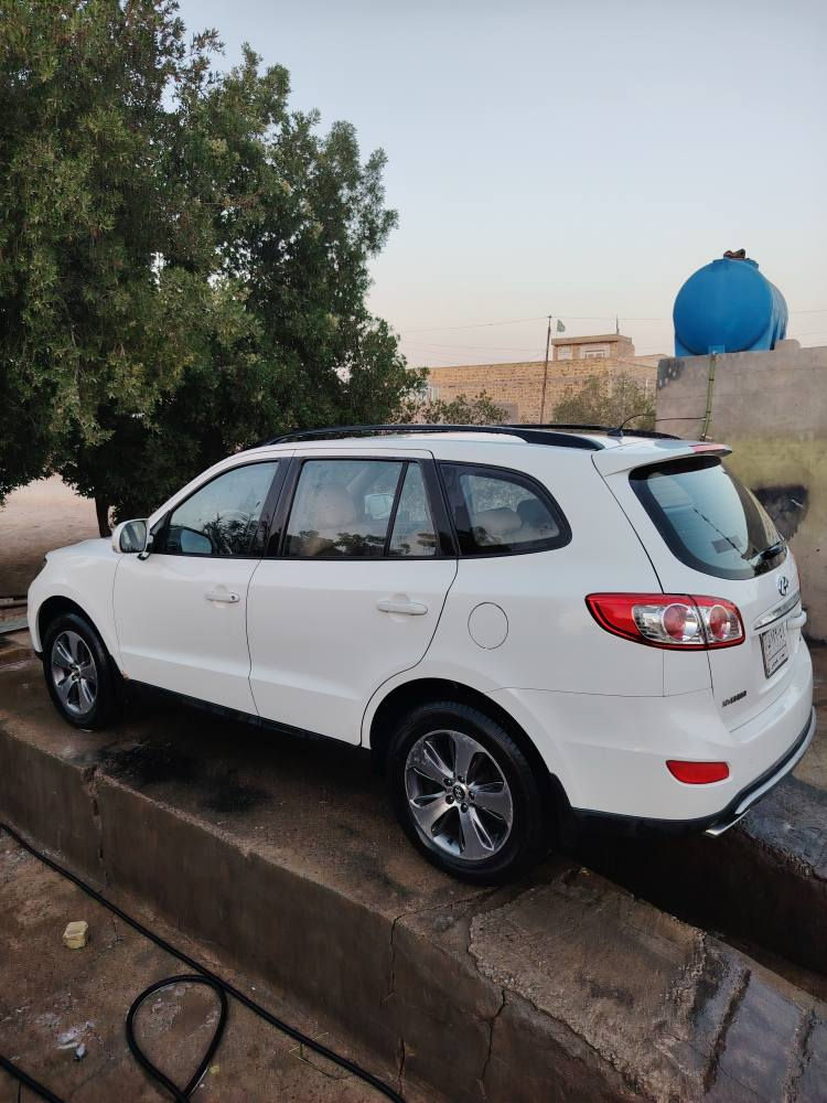 سلام عليكم سياره سنتافي موديل ١٢ مكينه اربعه سلندر ٢٤٠٠ سياره حلوه ونضيفه مال جاني مكفوله بيها بارد بل جاملق الخلفي 
سياره فول عده لبصمه سعراها ١٥٥ وبيهاء مجال التواصل ع رقم *********** موقع ميسان العماره عمارة, ميسان
