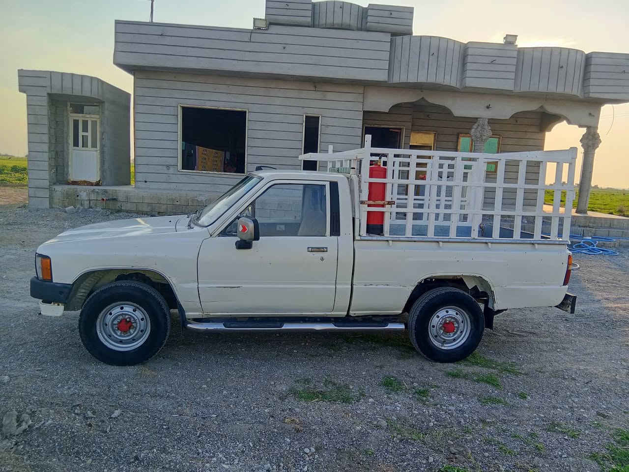 بكم 1985رقم كركوك مشروع وطني شرط اتحويل ول وكاله
كير محرك اكسل شرط تخم تاير نص عمر صدر حلو دوشمه حلوه العنوان الحويجه السعر40$وبيهامجال مكلف بنشر رقم صاحب السياره***********
