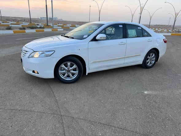 السلام عليكم 
للبيع 
تيوتا كامري 
2009 كويتي 
مكفوله عدا ملاحضات بسيطه 
رقم بغداد تحويل مباشر 
فول مواصفات 
محرك كير صدر تبريد تخم تاير كله جديد 
السياره جاهزه من كلشي 
السعر ١٢٥ وبيهه مجال 
الاستفسار ***********

معرض سالم التجاري/الانبار/حديثه/الحقلانيه 
قرب محطة تعبئة وقود الحقلانية
