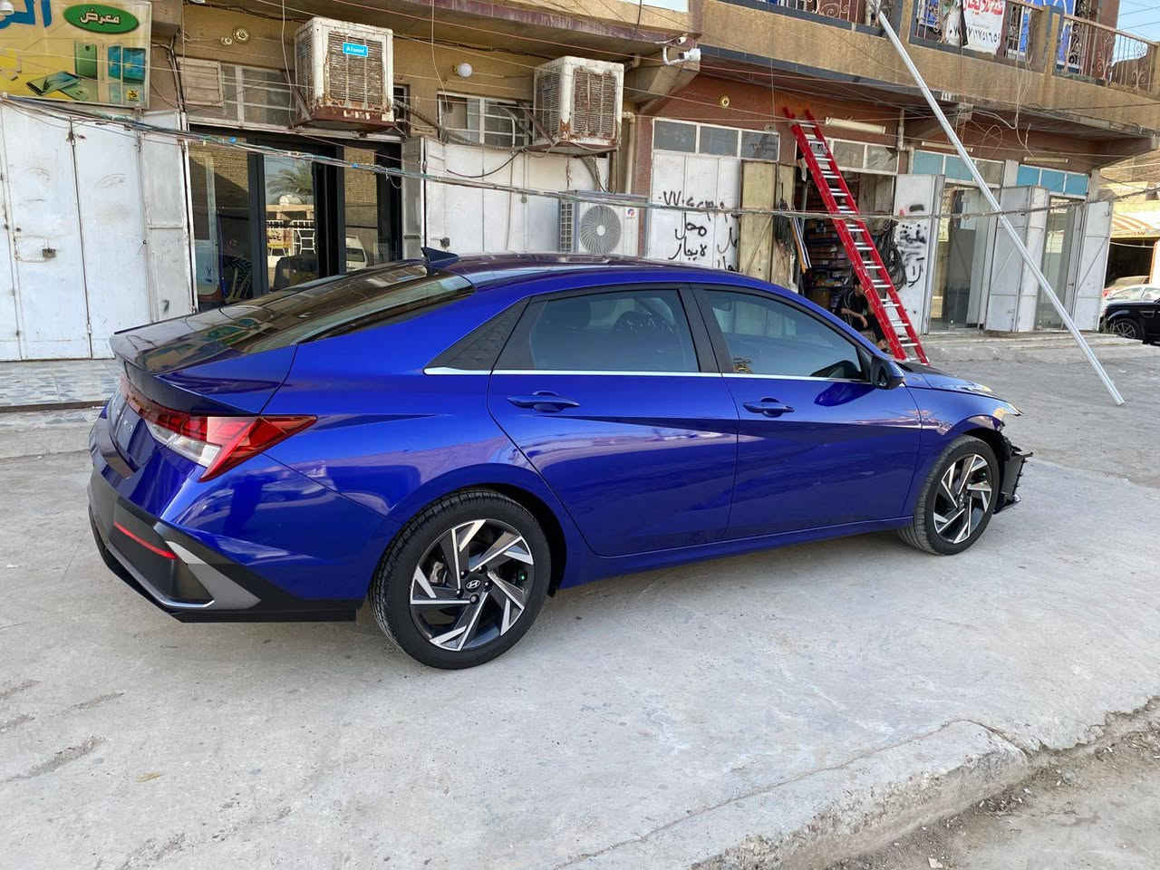 السلام عليكم ألنترا موديل 2024 الون جويتي فول مواصفات دخول جديد بدون رقم السعر 158 وبي مجال مكاني بغداد رقم الهاتف ***********
