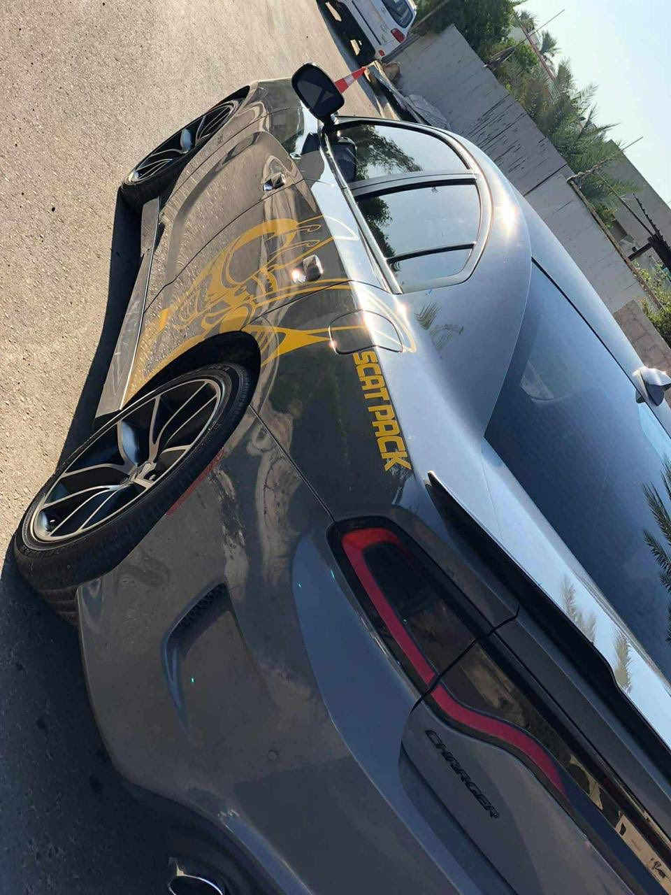 جارجر  سكات باك 2018 

محرك 6400 / 8 سلندر  ماشية 30

السيارة بدون حادث بدون ايرباك فقط جاملغات مفتوحة  فقط صور واضحة

مواصفات 

بصمه 

شاشه 

كأمره 

رادار 

تحديد مسار 

حساس 

شفتات 

تحكم ستيرن 

كشنات جلد وشامو

مكانها بغداد صليخ

السعر 200$ وبيها مجال بسيط

رقمي ***********
