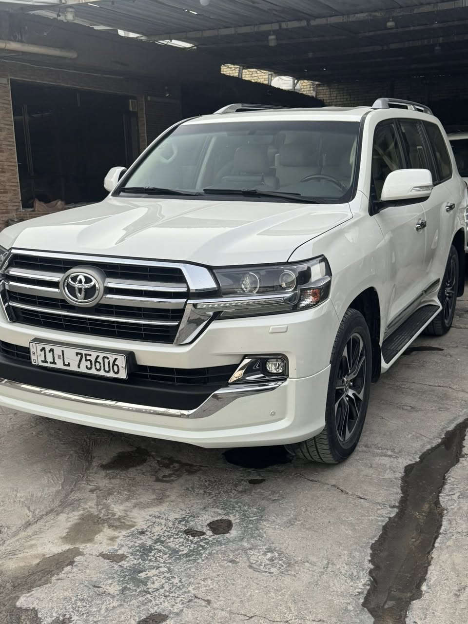 السلام عليكم
سياره جديد بل باكيت 📦
شركه ساز باب اول 
لاندكروز  كراند تورنك فول مواصفات 
2019 v6 
SAS   شركه  
فوول مواصفات 
كاميرا 
🌷كيجات لكزز 
🌷شاشات عدد ٣ بلاد 
🌷كشن سايق ٣ دكم 
🌷جلد بلاد ي
🌷كاميرا 
🌷زراك لايت 
🌷حساسات امامي خلفي 
🌷صندوك كهرباء 
٥ بصمات
 دوسات ليزريه
مراييه جنبيه قلاب
سلايد
شغال
كشن سكن كهربائ
يشاره لكزز
لايت زينون اوتو
سيار فوول مواصفات
باقي مواصفات الكراند تورنك المعروفه 
سياره رقم  بغداد سنويه جديده
تحويل مباشر 
مكانها  النجف 
 مكفوله بدون الصبغ   بدون شخط بدون كلشي كفاله عام 
السعر المطلوب 515ومجال بسيط  
رقم الهاتف ***********
