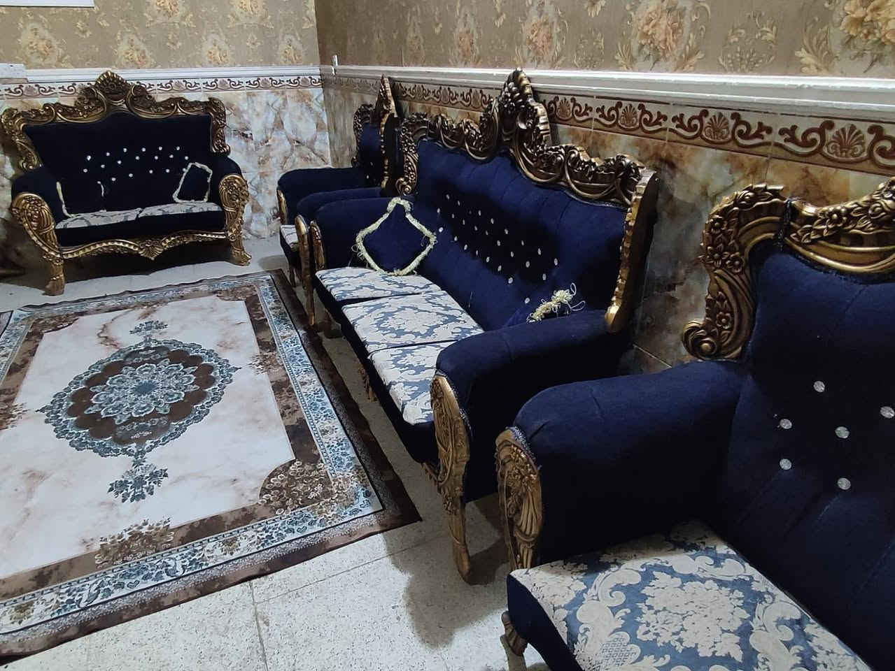 ✅ البيع نقداً أو بالتقسيط المريح
✅ يشمل الموظف والمنتسب والمتقاعد

✨ طخم  مستخدم نظيف  ✨

🛋️ خمس قطع 🪑 10 مقاعد
📍 الكوت – دور المعلمين
📞 *********** | ***********
