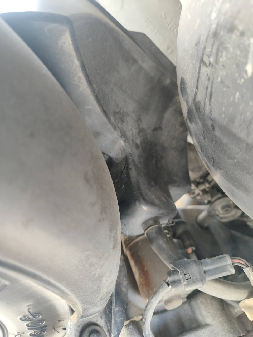 دراجه للبيع صارله شهرين من طالعه رمبه ***********
