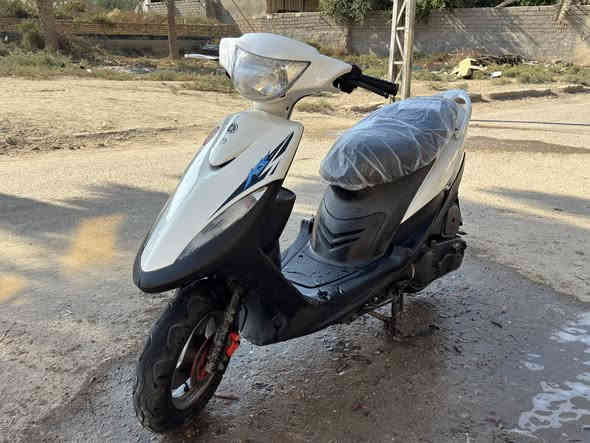 السلام عليكم عندي دراجه للبيع. الدراجه نضيفه توه طالعه من الحاويه صارلها 11
يوم الدراجه (ما مفتوحه ) نضيفه كلش كلشي شغال مابيها نقص
واتس فقط ‭0772 621 5280‬
شلعتها خير من اللّٰه
سعر 1050بيها مجال ...
والله دراجه نضيفه حاويه توه طالعه ..
