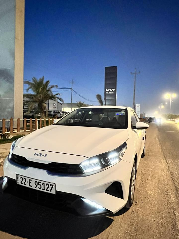 سيراتو 2024
كفاله عامه عدا نص جاملغ امامي صبغ 
محرك 1600
ماشية 29الف
ارضيه مغلفه جلد
مكان نجف 
السعر 168وبيه مجال قليل
***********
