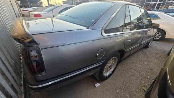 سيناتور للبيع موديل ١٩٩١ حجم ٢٦ سياره جهاز بسمي سعر ٤٠ ورقه بيه مجال بسيط استفسار اتصل على الرقم ***********
