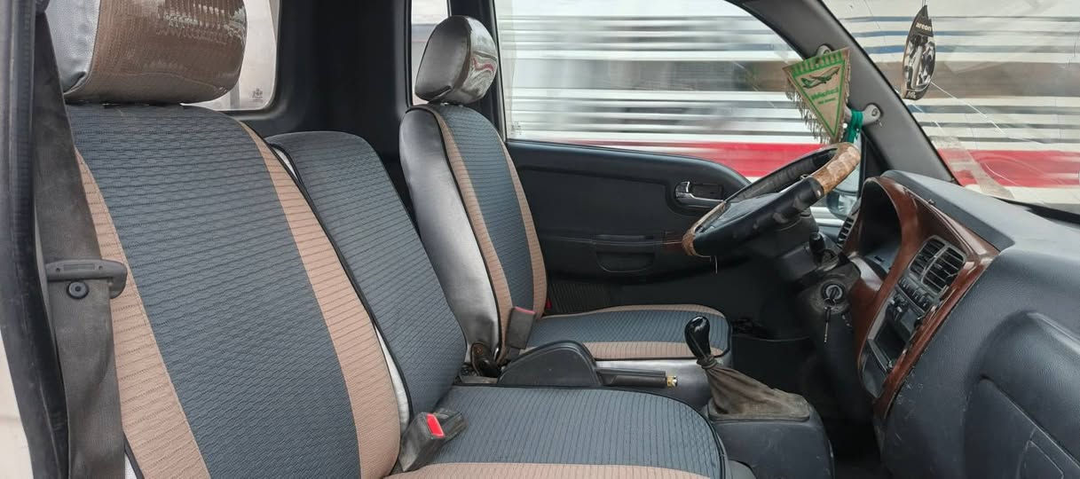 السلام عليكم كية بنكو موديل ٢٠٠٨ مكفوله كفاله عامه كير ومكينه واكسن حداديه جديده السياره جاهزه من كلشي  مكان ناصريه سوق الشيوخ تحويل مباشر السعر ٨٠ وبيها مجال رقم ***********
