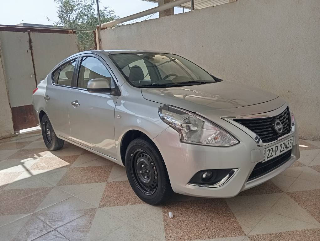 السلام عليكم نيسان صني موديل 24هندي كفاله عامه ماعده قطعه وحده صبق بدون ضربه سياره جديده مكينه كير تبريد حداده وكاله مجانيه ماشيه 16شباك جديد نحله شاشه كامره مكان بصره ترقيم جديد سنويه لل31رقمي***********السعر 119,وبيه مجال البصرة, العراق
