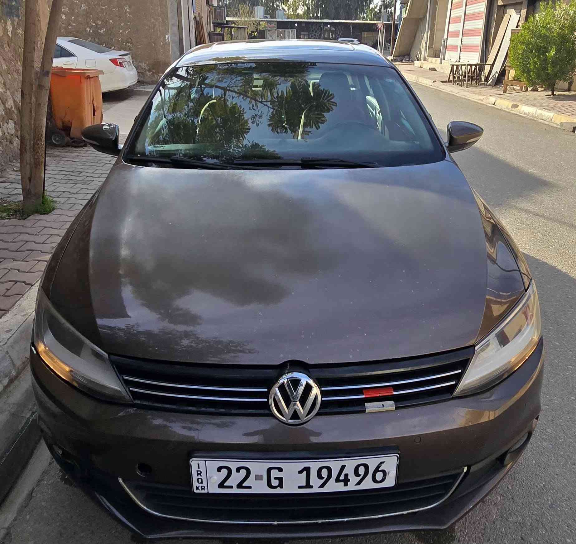 سلام عليكم
جيتا ١٢ خليجي ٤ سلندر حجم المحرك ٢٠ تنفس طبيعي بدون توربو فول مواصفات عدا بصمة سنويه لحد ٢٧ وبطاقة بنزين هم موجود  
 محرك مفتوح واي عيب مابيه كير ومحرك شرط ضربه بالجامرلغ الامامي طرف السكن ومتعدل ومصبوغ بدون دواخل فول مواصفات عدا بصمة 
سلايت بالسقف تحكمات بالاستيرن قفل ذاتي خلال ٣٠ ثانيه تحكم باللايتات شاشه اندرويد وكاميرا 
للاستفسار الاتصال بالرقم ***********
