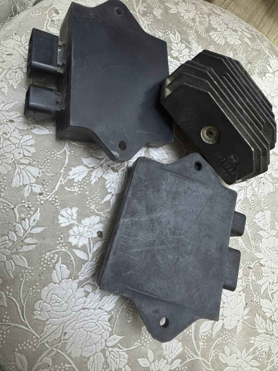 ٢ عقل مال سكنس فحل وملف كلهن بلاديات ماعرف اسعارهن قيموهن انتو وذا عجبني السعر سهله


**إذا كنت صاحب هذا الإعلان وتريد حذفه لأي سبب، رجاءا أرسل رسالة إلى الدعم الفني**