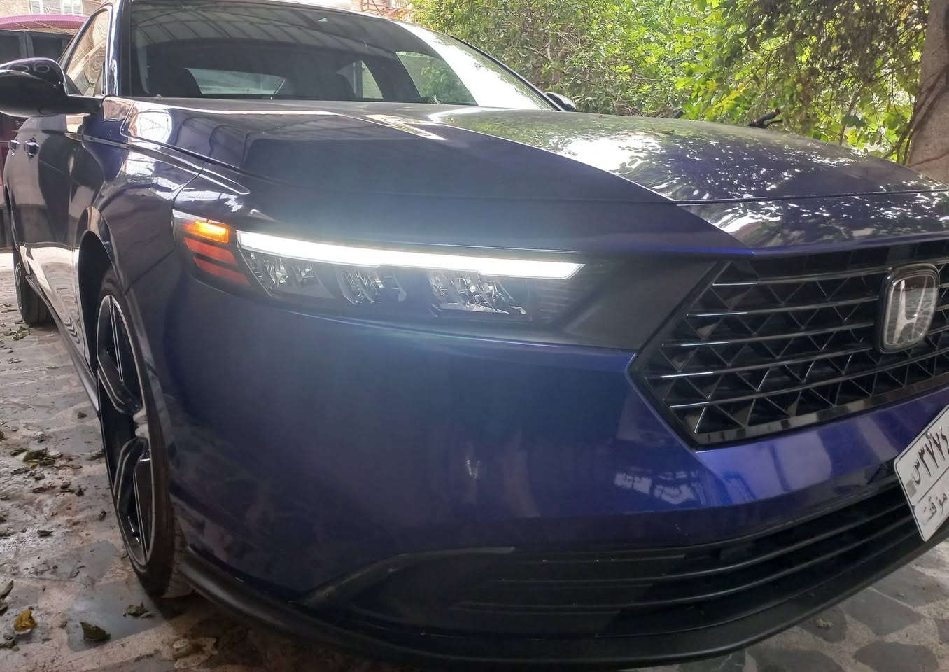 السلام عليكم
هوندا اكورد ٢٠٢٥ سبورت ماشية ٧٩٣٠ ميل فقط
ترايها شرط زيرو
المواصفات 
سلايد بصمة دخول ذكي قطعتين تبريد شاحن وايرلس مداخل تايب سي امامي وخلفي رادار وتحديد سرعة وقيادة شبه ذاتية ونقاط عمياء بالمراية كرسي السايق كهرباء وتدفئة بالكشنات محرك ٢٠٠٠ هايبرد   هاندبريك دكمة  واتوهولد ثلاث انظمة قيادة 
صور الحادث ورقم الشاصي بالصور
السيارة تصليح عالبارد وصار بيها صبغ بالدعامية الامامية فقط على كد الاجزاء المتضررة بيها والباقي تكحيل فقط
السيارة كلها بلادية وحتى الايرباكات مال الدشبول والستيرن والرجلين كلهن اني بيدي فاتح الدشبول ومرجعه بلادي حتى الكلبسات راجعات بمكانهن
الي اتبدل بيها فقط نرمايد البنيد
البنيد ابد ما بي تعديل التعديل صار بالجاملغات وشي جدا بسيط
السعر المطلوب ٢١٥ورقة وبيها مجال بسيط
مكاني بغداد الغزالية 
للتواصل ***********
اتصل او راسل واسئل وعامل وتدلل
