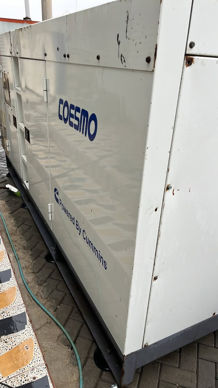 مولده كمنز حجم 114
مولده نظيفه شرط حمل 
سعه توليد 200 kva 
*********** 
***********
