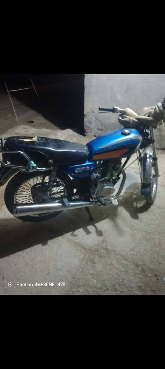 سلام عليكم درجه البيع موديل 20 نضيفه الاستفسار ع رقم الهاتف ‏‪***********‬‏
