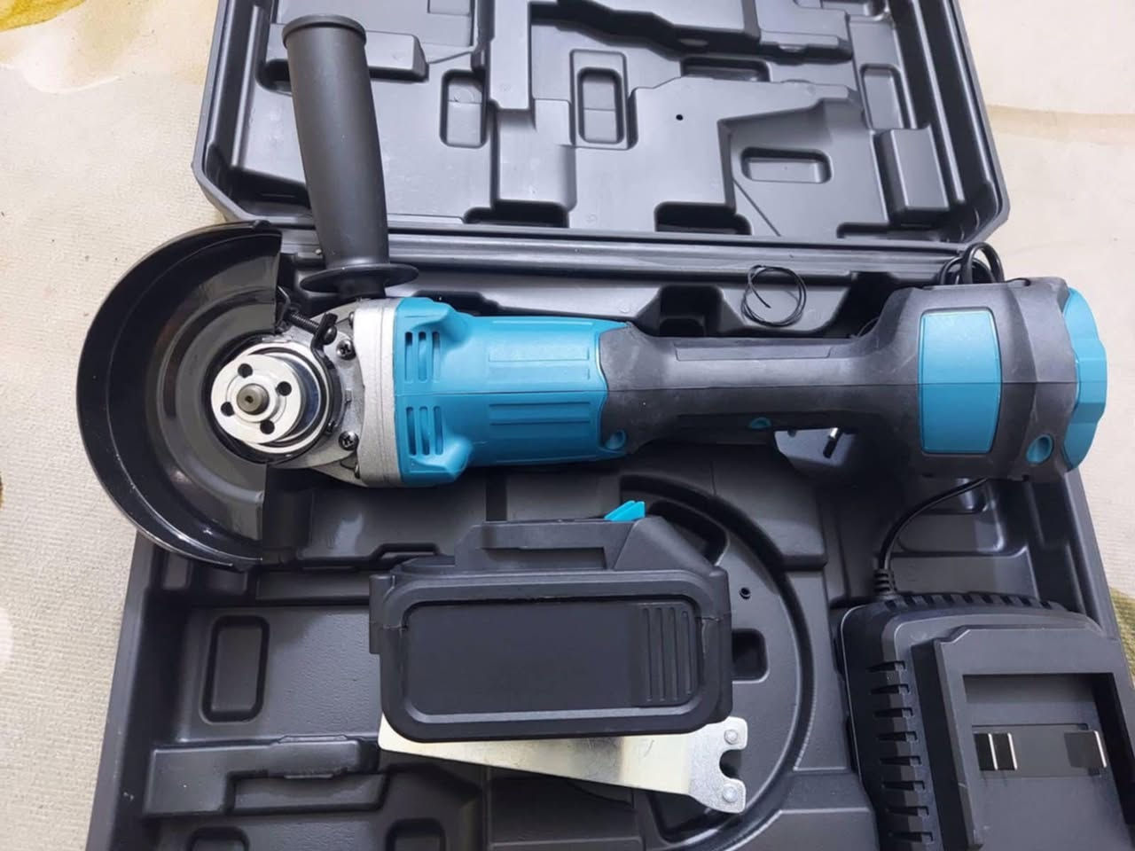 سلام عليكم كوسره شحن باله غير مستعمله 
سعره 35 مكاني الاصلاح شارع جزيره 
الاتصال ‭0770 586 4029‬
