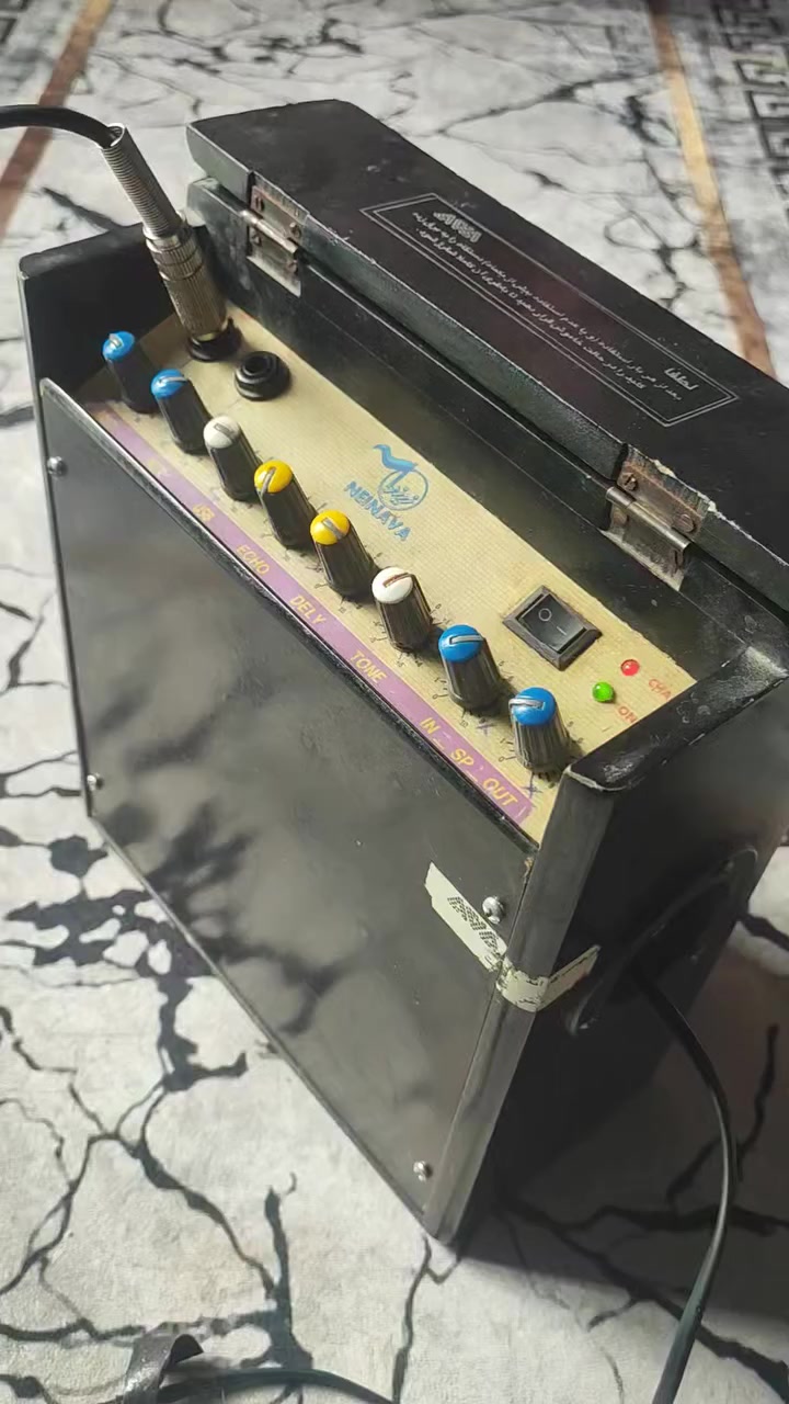 جهاز ملايه حجم وسط صناعة ايرانيه مستخدم نظيف شغال صوت صافي صدا حلو السعر 70 الف يوجد توصيل لجميع


**إذا كنت صاحب هذا الإعلان وتريد حذفه لأي سبب، رجاءا أرسل رسالة إلى الدعم الفني**