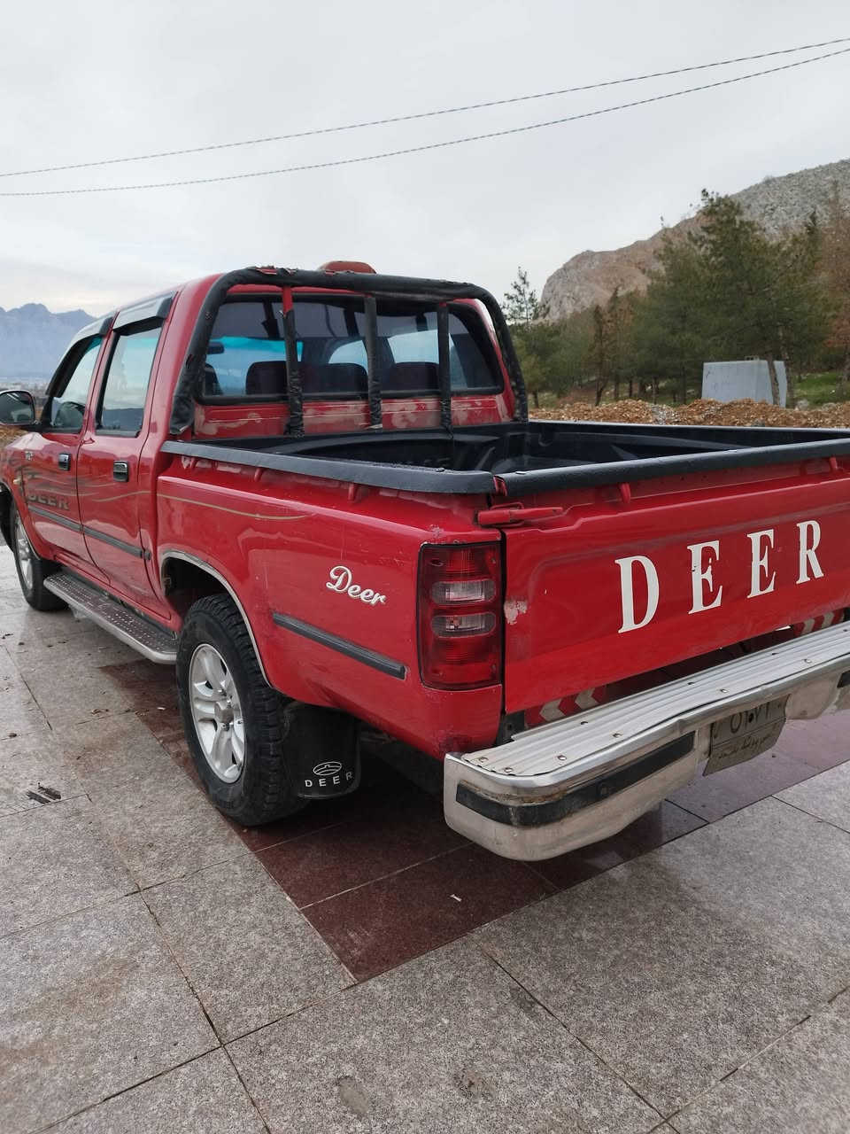 پیکاب دێر 
مۆدێل 2009
مەکینە بەخاخ
شاشە ئایپاد کامێراو ڕادار
قغڵ مەرکەزی 
چوار جام کارەبای 
ئاوێنە کارەبای و ئاوێنە ئێشارەت
چوار تایەی لۆکی لەژێردایە
دوو پارچەو نیو بۆیاغ
مەنەفێستی ئەسڵی لەگەڵدایە
سەیارەکە هی ماڵەو زۆر توندو تۆڵە نوقسانی نیە 
گێڕ مەکینە ئەکسل شانسی بەشەرت
کامل کارەبایو ناو کێچی ئیش ئەکات گشت گیانی بەشەرت
شوێن سلێمانی
***********
***********
تێبینی گۆڕینەوە ناکەم قیست قەرز نیە
