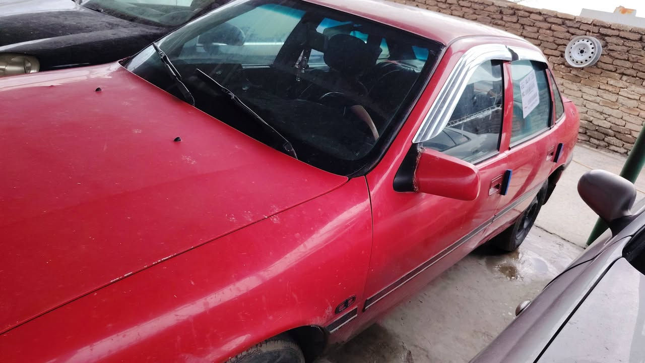 سلام عليكم للبيع اوبل فكترا مديل 91 لون احمر رقم بغداد دولي تحويل ثاني يوم كير اوتوماتيك جام كهرباء محرك 2000 شرط كير محرك صدر كهربائيات بدون ضربه قويه السعر 32 وبيها مجال مكاني سامراء هاتف ***********
