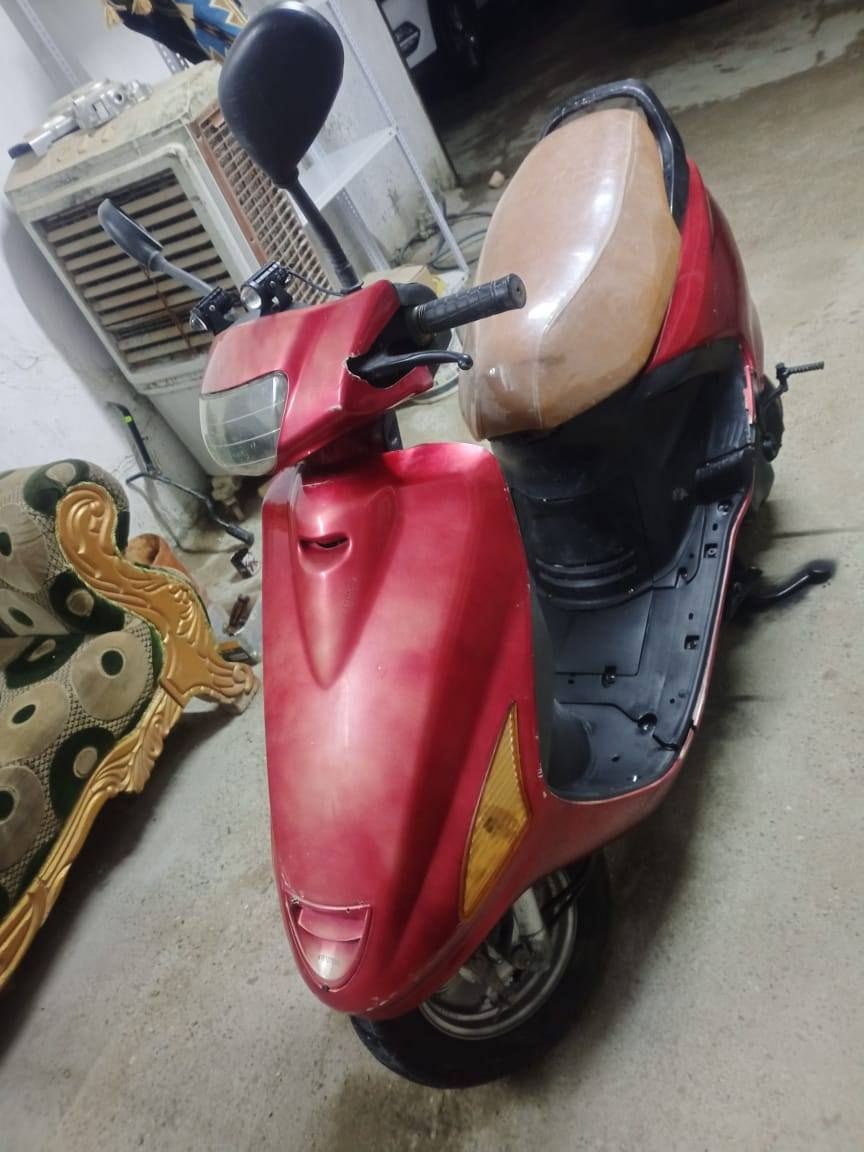 دراجه فراشه جديده ما مفتوحه شغال سلف وهندر السعر 300 وببه مجال مكاني حله شارع 80 (***********)
