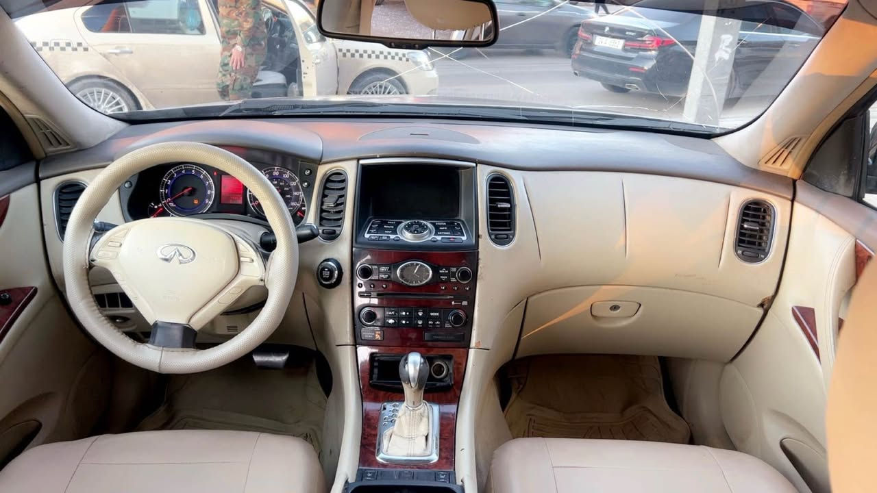 للبيع نيسان انفنتي  فول مواصفات اعلى فئه بالمواصفات موديل 2009 رقمها دهوك و تحويل بشرط. محرك v6  كيرو محرك بشرط كهربائيات كلها شغاله بشكل عام سياره بدون عيب  و جاهزه  بيهه فقط 3 قطع صبغ بدون حادث 
سعر البيع 88 ورقه وعليهه 9 ورقات غرامه ينزل من سعرها
مكان السياره دهوك عقره  للاتصال و تواصل واتساب  ***********–*********** اكر, نينوى
