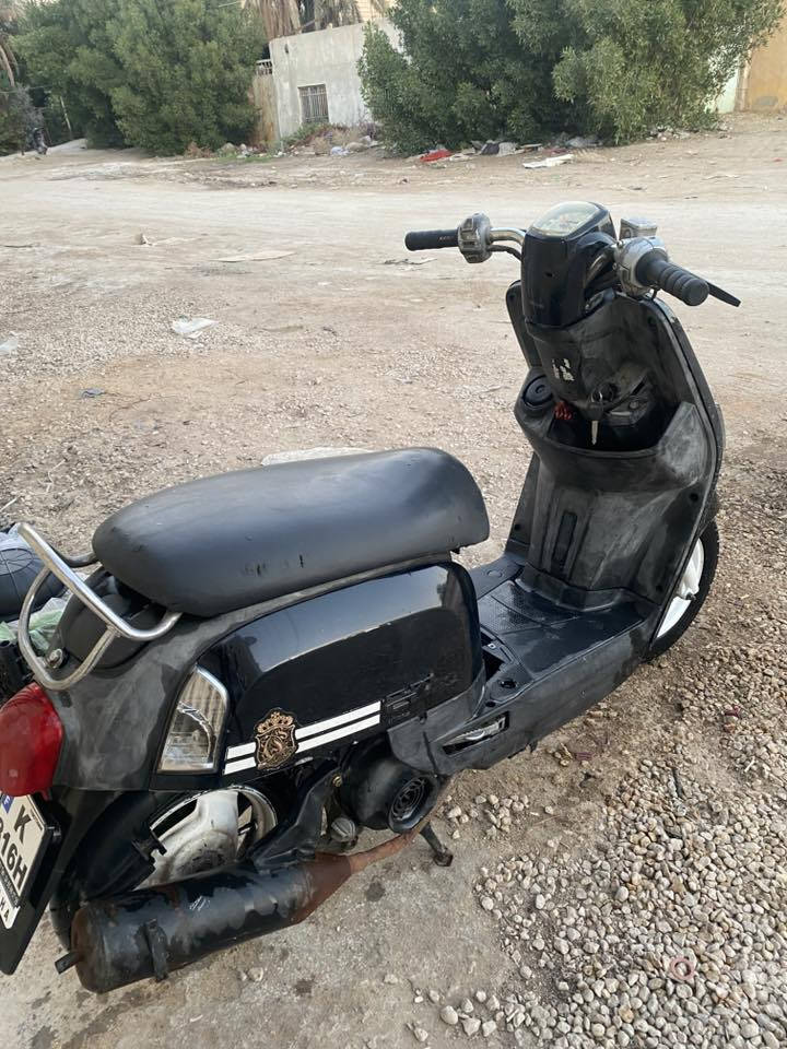 السلام عليكم ماطور مامفتوح سعره 550 العنوان مقابل مول الحارث
***********
