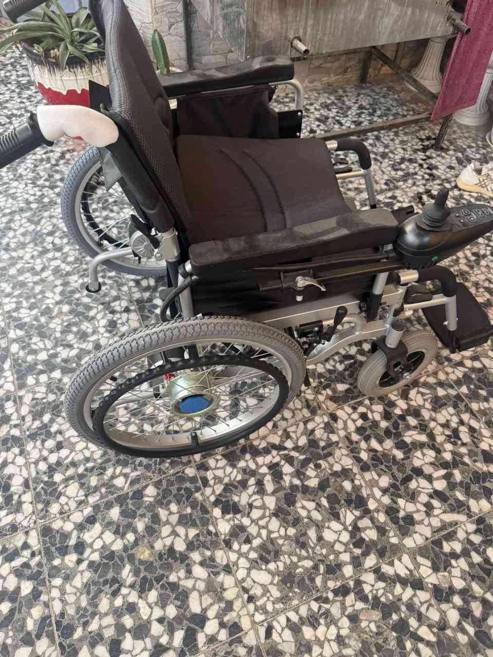 لبيع


**إذا كنت صاحب هذا الإعلان وتريد حذفه لأي سبب، رجاءا أرسل رسالة إلى الدعم الفني**