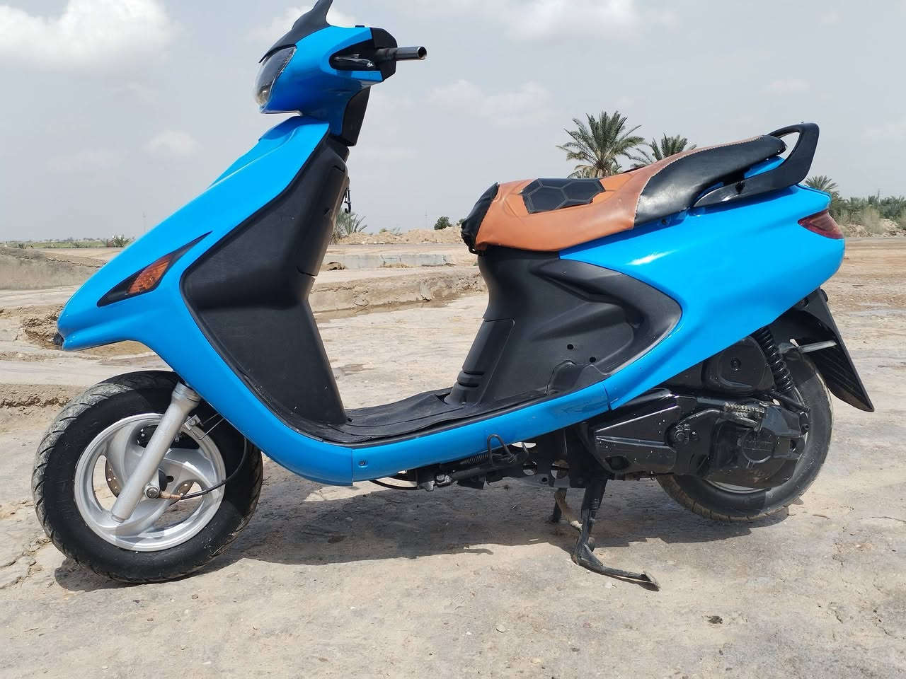 ***********
سلام عليكم اخوان دراجه فرشه فحل مكينته شرط وضع شركه  لا مفتوح بيه برغي تأخذه بلاش شرط رقم صاحب درجه *********** ميسان قظاء ليمونه سعر يم صاحبه
