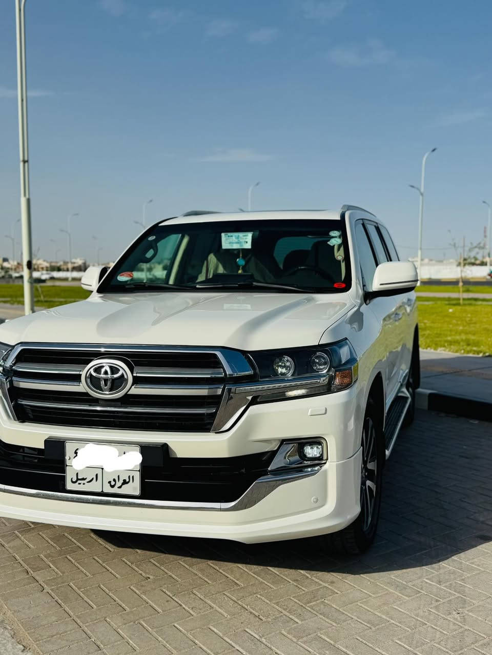 السلام عليكم 

TOYOTA  LAND CRUISER MODEL 2019     GX.R          8V         82000KM

♦️كــفـــــــــالـة عــــامـة.
🔹(عدا بارد اقل شبر )
♦️رقــــم اربيـــل

مواصفات :-
🔹محرك 8 سلندر
🔹إشارة لكزز 
🔹عينة ليزرية
🔹فتحة سلايت 
🔹ماشية ٨٢الف كيلو 
🔹دبل ماوس 🔘
🔹5بصمات (بصمة تشغيل )
🔹أبواب بصمة
🔹مري قلاب 
🔹كشنات جلد (بيجي )
🔹كشنات كهرباء
🔹جنطة كهرباء 
🔹ثلاجة
🔹 3 قطع تبريد 
🔹حساسات امامي +خلفي 
🔹زراك لايت 

♦️وبعد هواي مواصفات 🔘

المكان /البصرة
الاتصال. ع رقم 
***********
