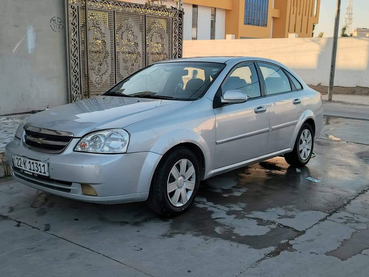 السلام عليكم 
اوبترا سلفر بيها خمس قطع رش بدون دواخل
 وبدون معجون  فقط ضربة بسيطة بالجاملغ الخلفي . 
موديل ٢٠٠٩ گير توماتيك 
رقم اربيل مسطرة باسمي
 كابون بانزين 
 السيارة جاهزة گير ومحرك شرط 
السيارة ما بيها اي نقص ،  منظومة غاز وبيها كرت 
تايرات جديد ، تبريد شغال 
مكاني الموصل 
السعر ٧٢ بيها مجال 
للاستفسار الاتصال على الرقم ***********
