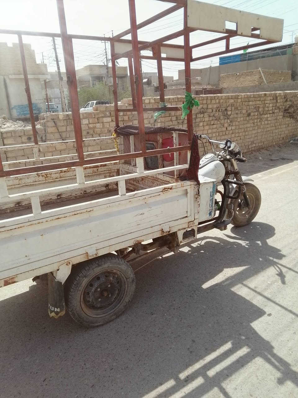 للبيع دايوان اوراق كاملة مكان بغداد حي انصر السعر 550شراي ينتصل فقط  ***********
