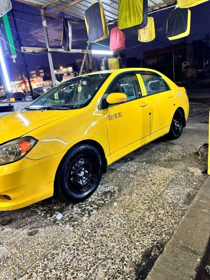 السلام عليكم بي وايدي موديل ١٣ بيها بس بنيد هزه جديده ارقام نكليزي هيئه مصفره مكينه نضيفه بيها خربطه تخربط لو مكينه لو كير ابيع هل موجود كهربائات كامله سعرها ٤٥ وبيها مجال بسيط او مراوس حسب القناعه رقمي ***********
