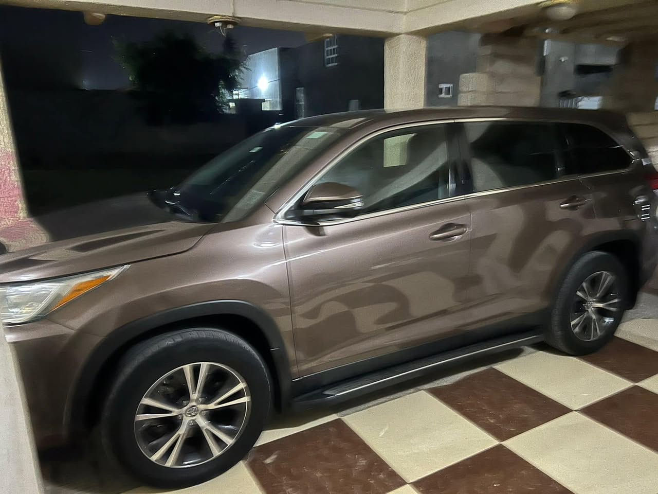 للبيع تيوتا هايلندر موديل 19 امريكي كلين السياره كفاله عدا الدعاميه صبغ محرك 6سلندر رقم بغداد تحويل مباشر 
ماشيه 130الف مكاني الرمادي سعرها 250وبيها مجال
 ‭0783 281 7280‬
