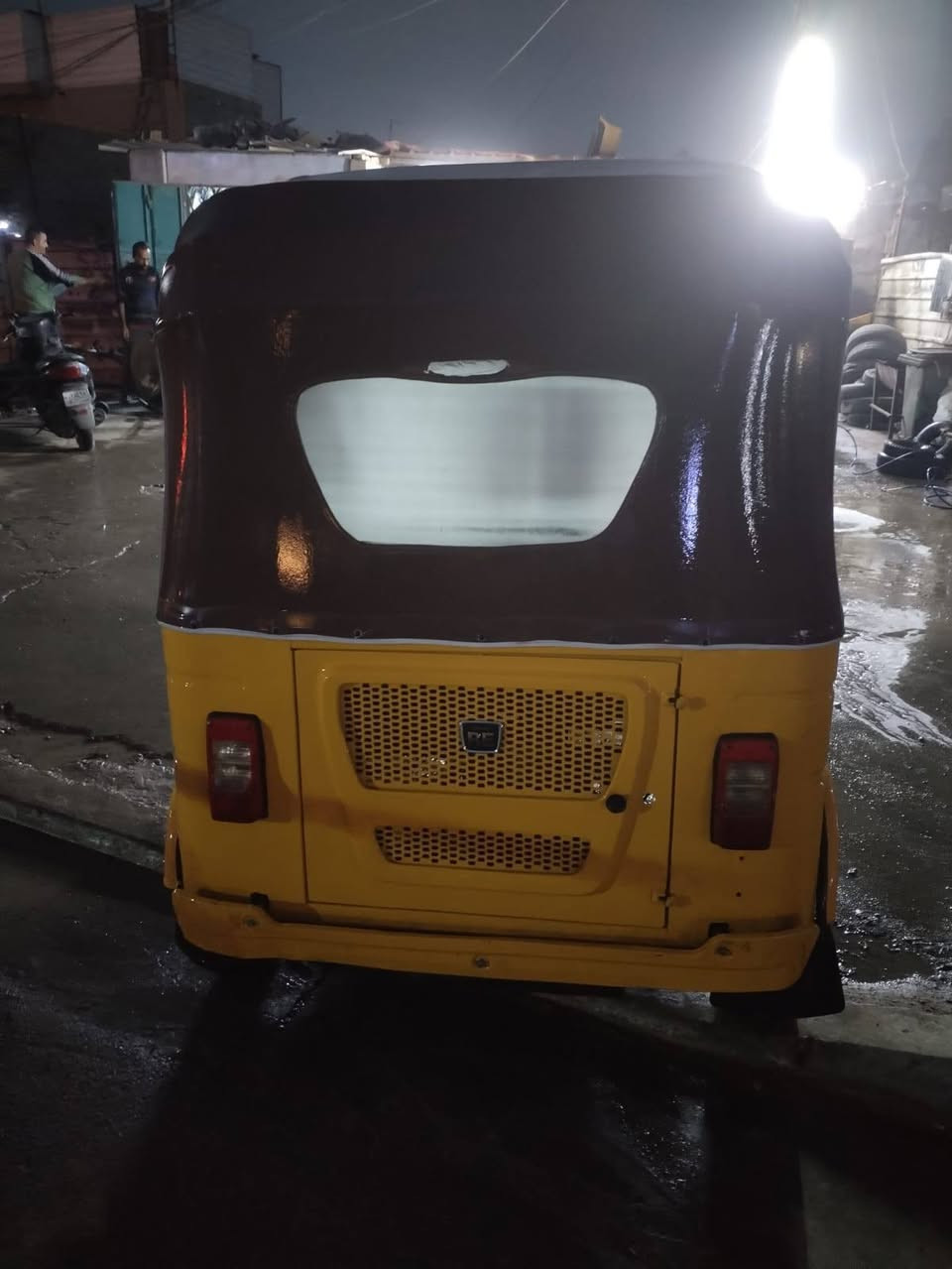 سلام عليكم تكتك موديل ٢١ مكينه وكشر مكفولات بدون أوراق ضايعه ستفسار على رقم *********** بغداد شعب قرب محطه سما بغداد رقم بي وتساب
