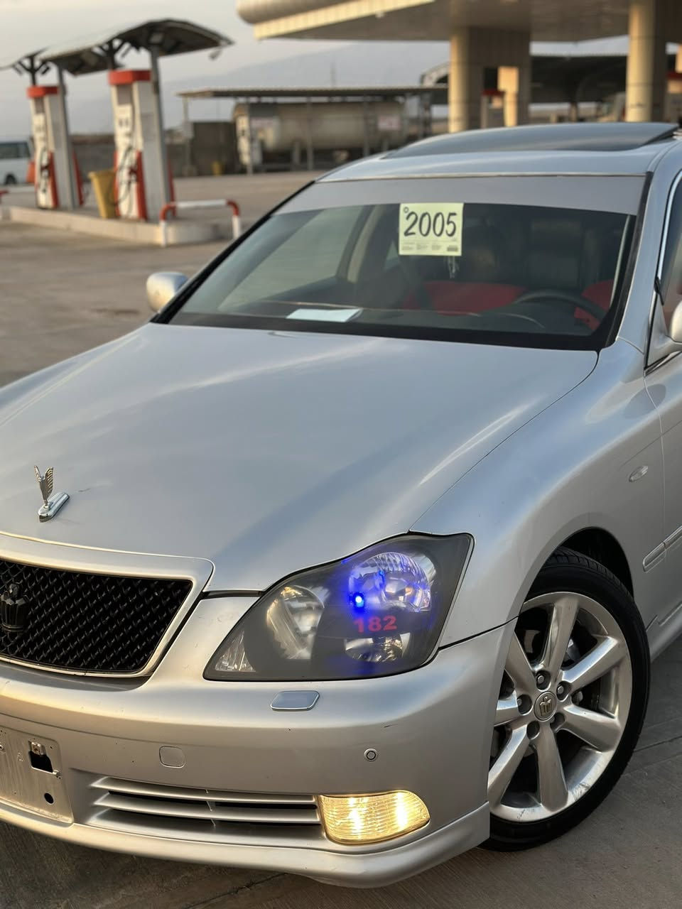 موس موس ۱۸۲
2005
۳ دوگمەی فول فول
یادی٥٠ ساڵەیە سەیارەکە
جلد 
هیتەر  
سلایت 
ساج سور 
کوشن خەزن 
سوکان کارەبا
ئاوێنە شەفت
دینگەی ستیل 
تایەی لۆک 
پێش و دوا سپۆرت
بێ نوقسانی
بێ تەقە و ڕەقە
کۆدیشی بۆ کراوە
بێ دەعم و لێدراو
66 گەڵاو مەجالێ برایانە 
مشتەری نیت با سەری یەک نەیەشێنین
شوێن : پیرەمەگرون


**إذا كنت صاحب هذا الإعلان وتريد حذفه لأي سبب، رجاءا أرسل رسالة إلى الدعم الفني**