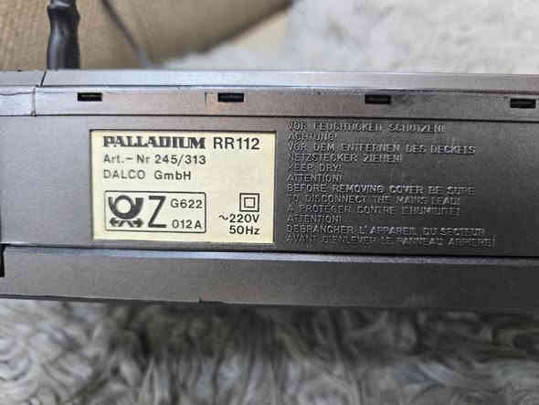 مسجل راديو بلاديوم. لماني. موديل قديم. راديو اف ام كامل ثلاث موجات. كهرباء 220 بطاريات. حجم وسط عدد 4 مكاني سماوه. باله جهاز. شغال على. بلاد. ولا غلطه تقديم وتاخير كله شغال ***********
