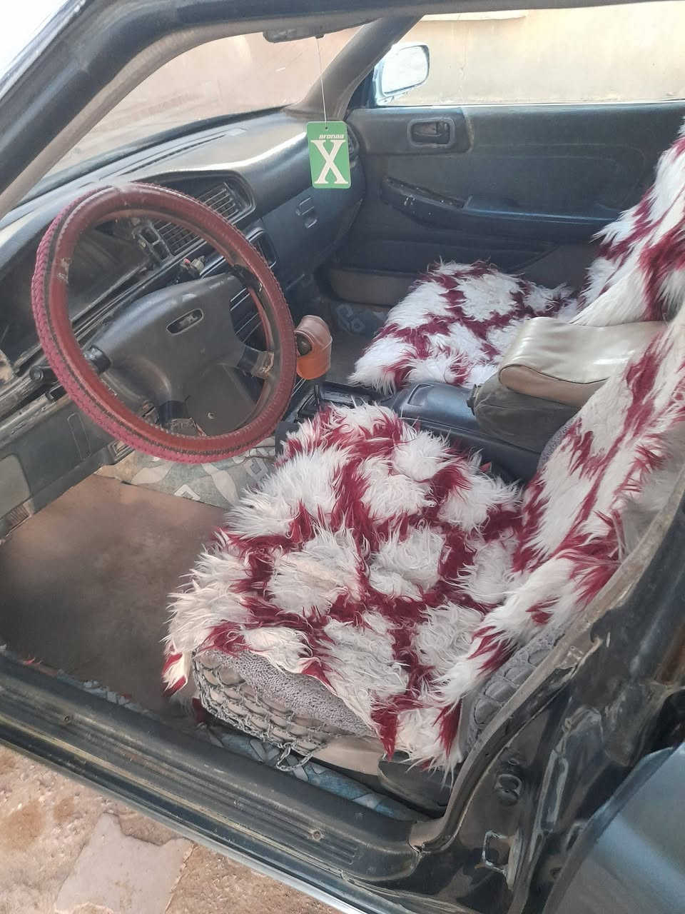 السلام عليكم للبيع مارك مديل 91 محرك 2500 رقم مثنى سعره 33 أو بيه مجال مكان سماوه عوزه ترتيبات للاستفسار ع رقم ***********
