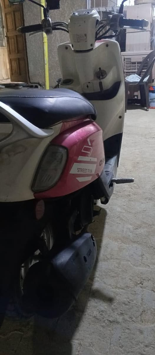 السلام عليكم بوليسي ٢٠١٤ ياباني نوزل ماشيه ٤٨ الف اصل دراجه بلاديه اصل رمبه سعر مليون و ١٠٠ وبيها مجال للشراي *********** الجاد يتصل
