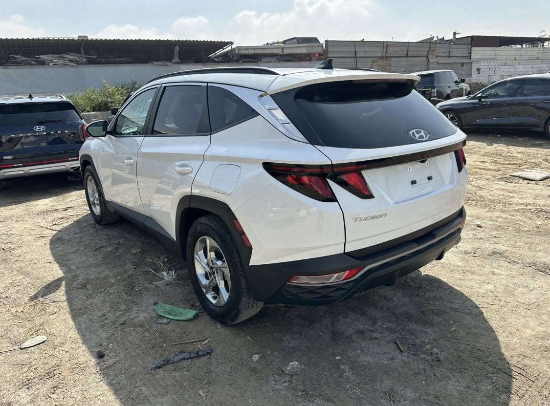 للبيع توسان 2024 فول عده الفتحه حادث تبديل بنيد صبغ جاملغ ايسر السياره بصمه كشنات كهرباء كشنات تدفئه تبريد قطعتين صندوق كهرباء محرك 2500 السعر 147 واصله بصره بدون كمرك 
*********** ابو كيان
