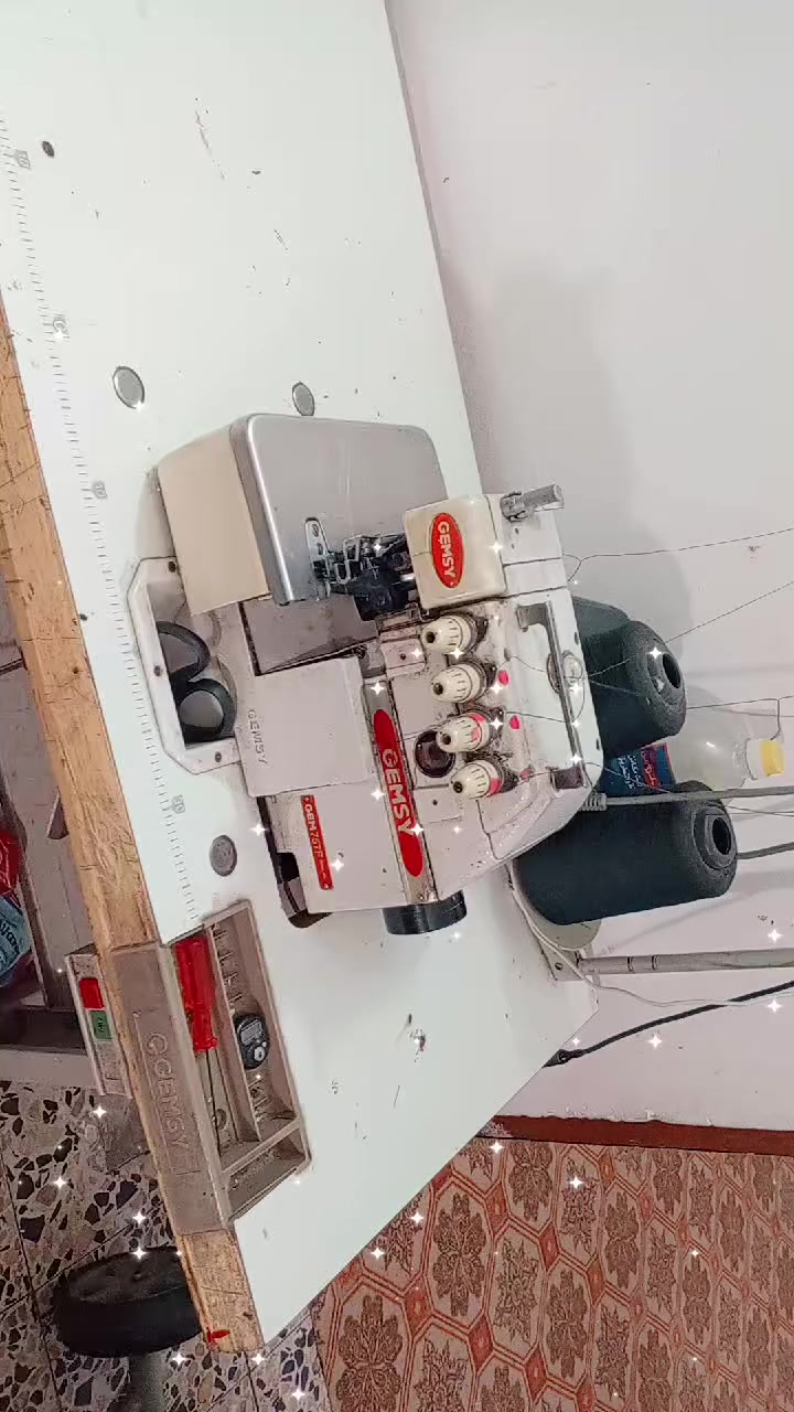 مكينه اوڤر للبيع جمسي 5 خيط تاخذ 3 خيط وخياطهة يجنن  
السعر 250


**إذا كنت صاحب هذا الإعلان وتريد حذفه لأي سبب، رجاءا أرسل رسالة إلى الدعم الفني**