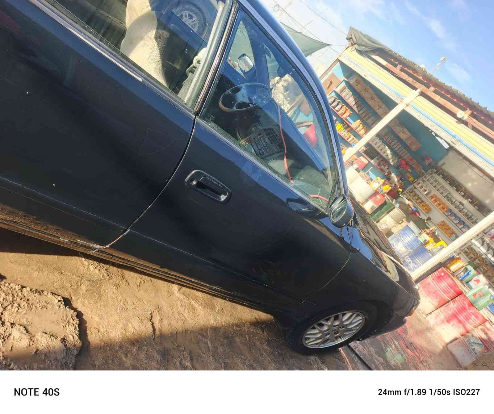 السلام عليكم شيزر للبيع مكفوله كفاله عامه من الاصوليات ومن الكص رقم قادسيه بأسمي انكليزي مداور ثاني يوم  تبريد ثلج كهربائيات كله شغاله منضومه زنون سياره نضيفه وجاهزه من كلشي كير محرك كارتون لاتبخير لاتنقيص العنوان الكوفه البراكيه السعر 55بيها مجال للاستفسار ‭0784 882 6505‬
